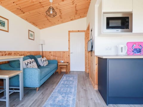 Cottage | Living area