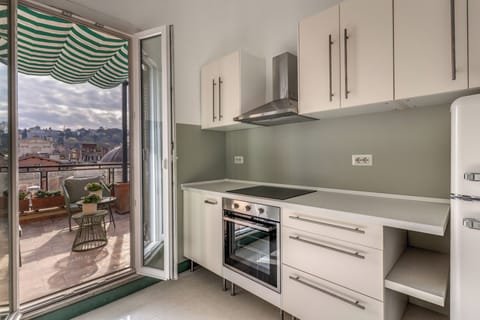 Apartment, Terrace, River View | Private kitchen | Coffee/tea maker, electric kettle