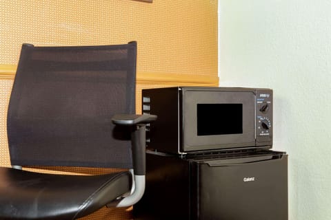 Premium bedding, pillowtop beds, in-room safe, desk