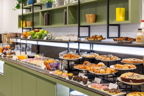 Daily buffet breakfast for a fee