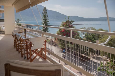 Panoramic Apartment | Terrace/patio