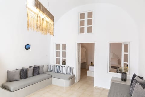 45-inch Smart TV with cable channels, TV, Netflix