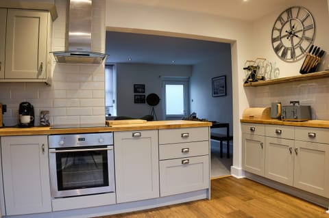 Fridge, dishwasher, electric kettle, toaster