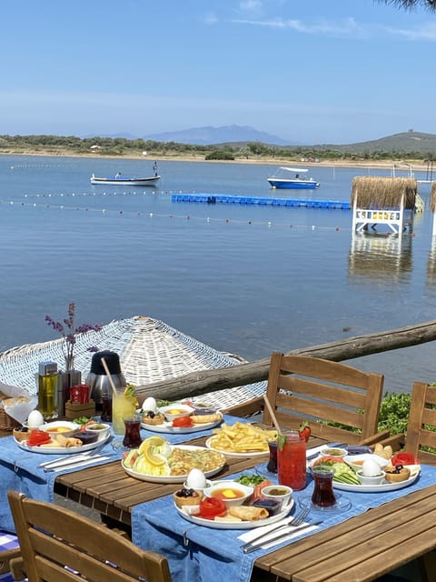 Free daily local cuisine breakfast