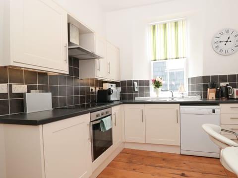 Fridge, dishwasher, electric kettle, toaster