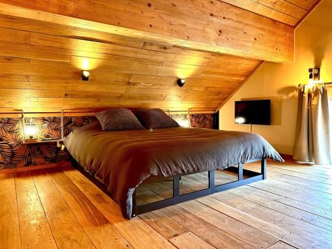 Basic House | 1 bedroom, free WiFi, bed sheets