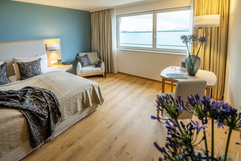 Comfort Double Room | Hypo-allergenic bedding, free minibar, in-room safe, desk