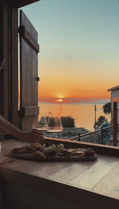 Family Quadruple Room, Multiple Beds | Premium bedding, minibar, soundproofing, free WiFi