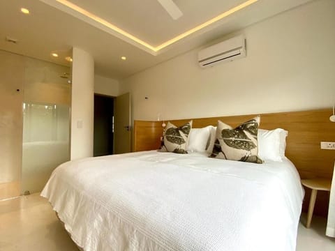 Standard Double or Twin Room | Premium bedding, down comforters, minibar, in-room safe