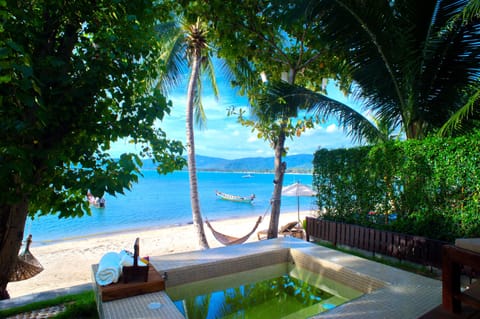@Seaview Villa | Deep soaking bathtub