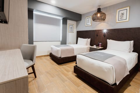 Family Villa, 4 Bedrooms | 4 bedrooms, soundproofing, iron/ironing board, free WiFi