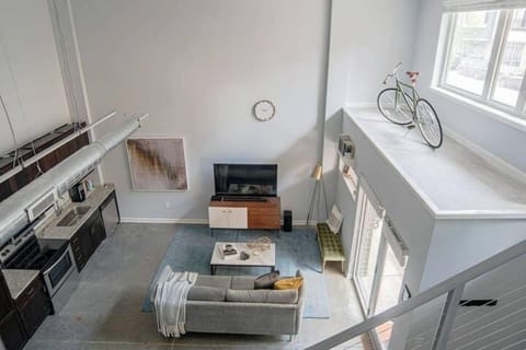 Apartment, 2 Bedrooms | Living area | 43-inch Smart TV with digital channels, TV