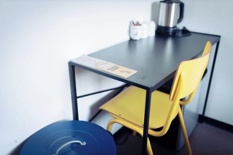 City Double Room, 1 Queen Bed | Desk, laptop workspace, free WiFi, bed sheets