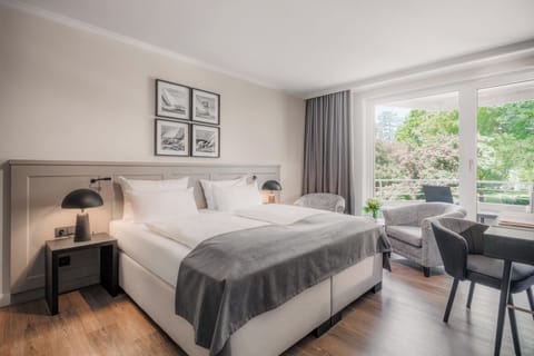 Superior Double Room | Hypo-allergenic bedding, minibar, in-room safe, individually decorated