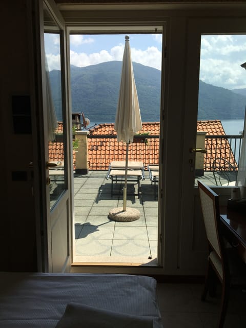 Deluxe Double Room Single Use, 1 Queen Bed, Terrace, Lake View | Lake view