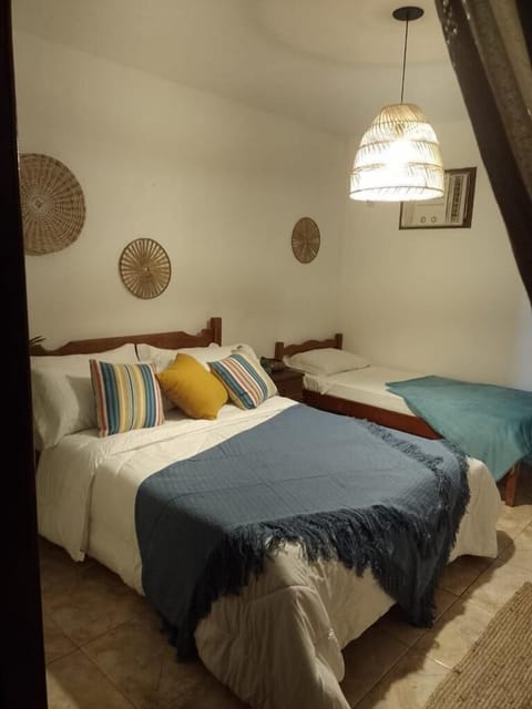 Executive Quadruple Room | Free WiFi, bed sheets