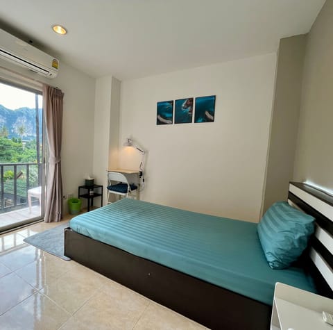 Basic Single Room | Free WiFi