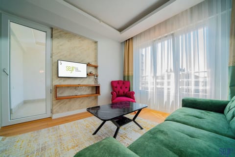 Comfort Apartment, 2 Bedrooms | 2 bedrooms, Egyptian cotton sheets, premium bedding, down comforters