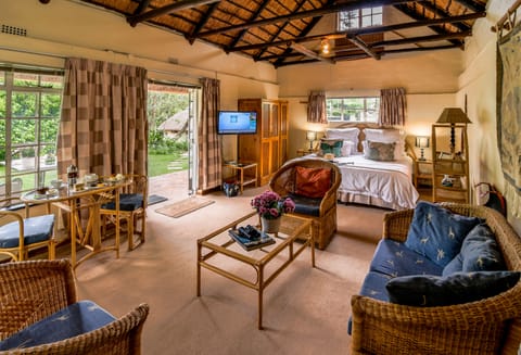 Comfort Cottage | 1 bedroom, desk, laptop workspace, iron/ironing board