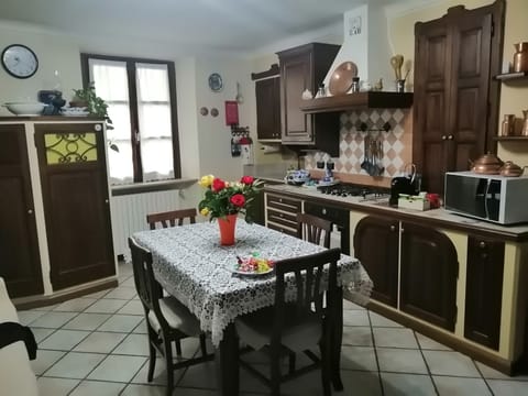 House, 2 Bedrooms, Smoking, Balcony | Interior