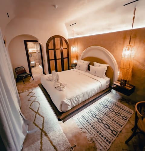 Royal Double Room | Minibar, desk, soundproofing, free WiFi
