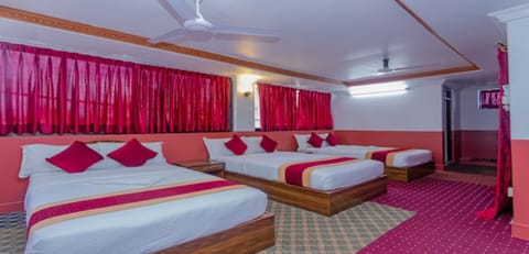 Deluxe Triple Room | Free WiFi, bed sheets