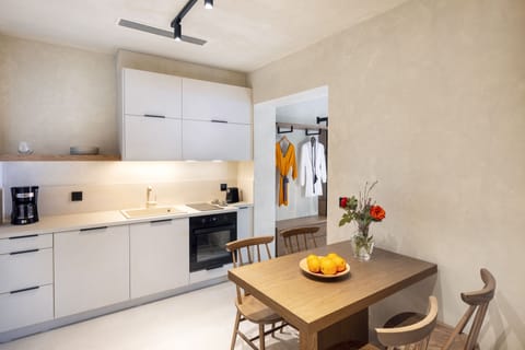 Deluxe Apartment | In-room safe, individually furnished, desk, blackout drapes