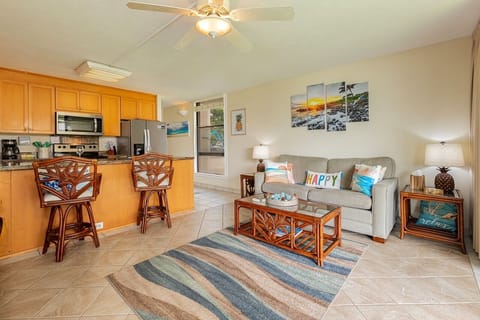 Condo, 2 Bedrooms | Living area | Smart TV