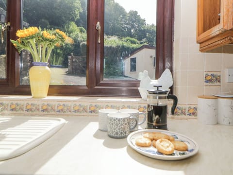 Cottage | Bathroom | Shower