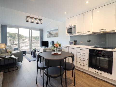 Fridge, dishwasher, electric kettle, toaster