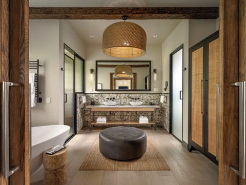 Suite (Caney Fork) | Bathroom | Separate tub and shower, deep soaking tub, rainfall showerhead