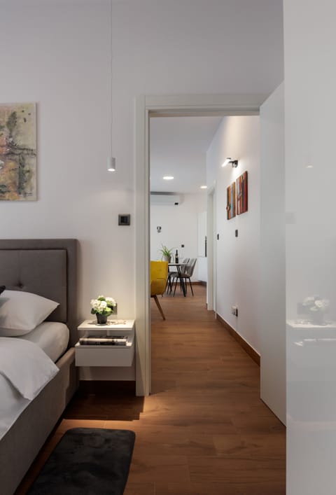 Deluxe Apartment | 1 bedroom, hypo-allergenic bedding, in-room safe, individually decorated