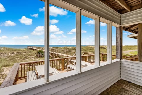 House, 4 Bedrooms | Outdoor dining