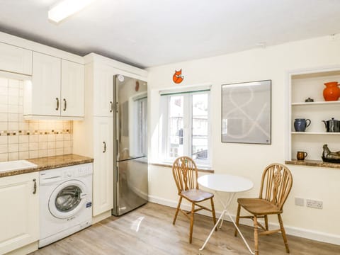 Fridge, dishwasher, electric kettle, toaster