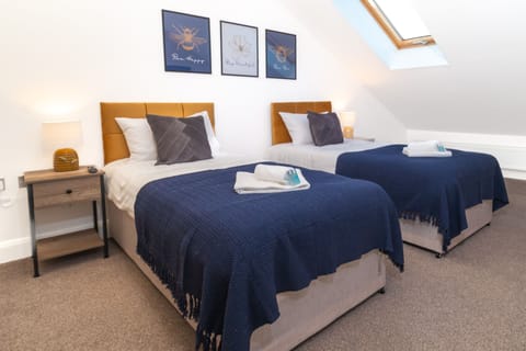 Basic Apartment | 2 bedrooms, iron/ironing board, bed sheets