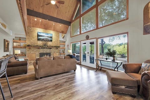 House, Multiple Beds, Hot Tub (324 Waterway Pass) | Living area | Fireplace