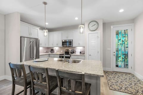 House, Multiple Beds, Patio (1215 Lavaca) | Private kitchen | Coffee/tea maker, electric kettle