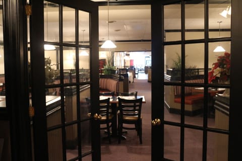 Lunch and dinner served, Indian cuisine