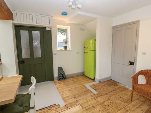 Fridge, dishwasher, electric kettle, toaster