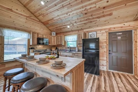 Cabin, Multiple Beds, Hot Tub (682 Old Comfort Ben) | Private kitchen | Coffee/tea maker