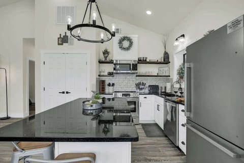 House, Multiple Beds, Hot Tub (3630 Reeh Rd) | Private kitchen | Coffee/tea maker