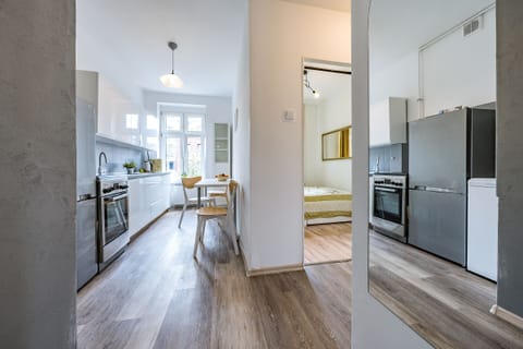 Comfort Apartment | Living area | Flat-screen TV