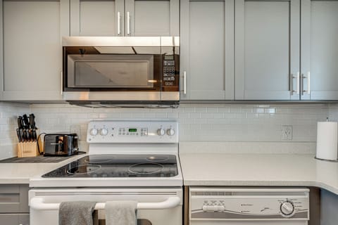 Apartment (1 Bedroom) | Interior