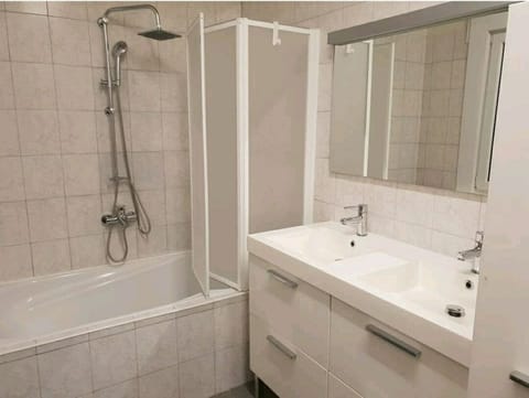 Shared Dormitory, 1 Bedroom, Terrace | Bathroom shower