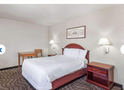 Standard 1 Double Bed Non Smoking | 1 bedroom, desk, laptop workspace, free WiFi