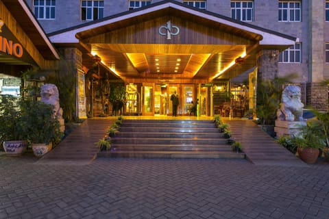 Front of property - evening/night