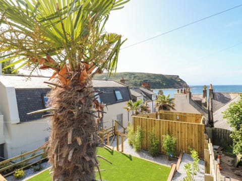 Cottage | Property grounds