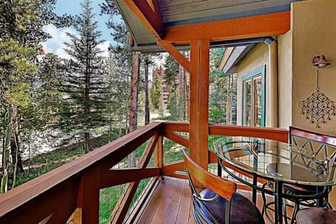 Condo (Peak 8, Spacious 2 Bedroom Rental - h) | Exterior