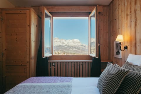 Premium Double Room | Free WiFi