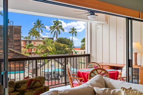 Condo, 2 Bedrooms | Property grounds